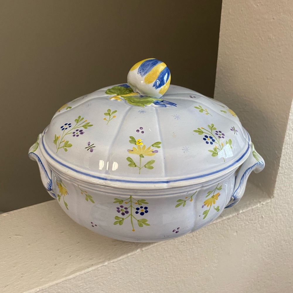 Hand Painted Ceramic Bowl with Lid. France. Floral. Excellent Condition.